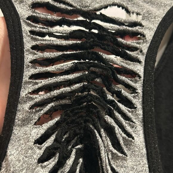 Koral Gray & Black Work Out Tank, Size Large - Picture 7 of 10